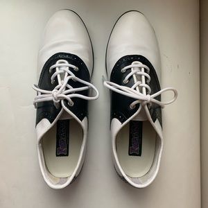 ModCloth Saddle Shoes Sz 8